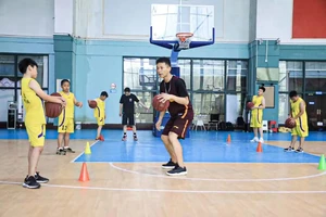 业余篮球队怎么训练的